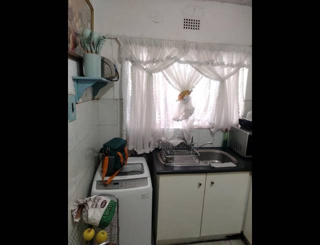 2 BEDROOM APARTMENT FOR SALE IN FLORIDA
